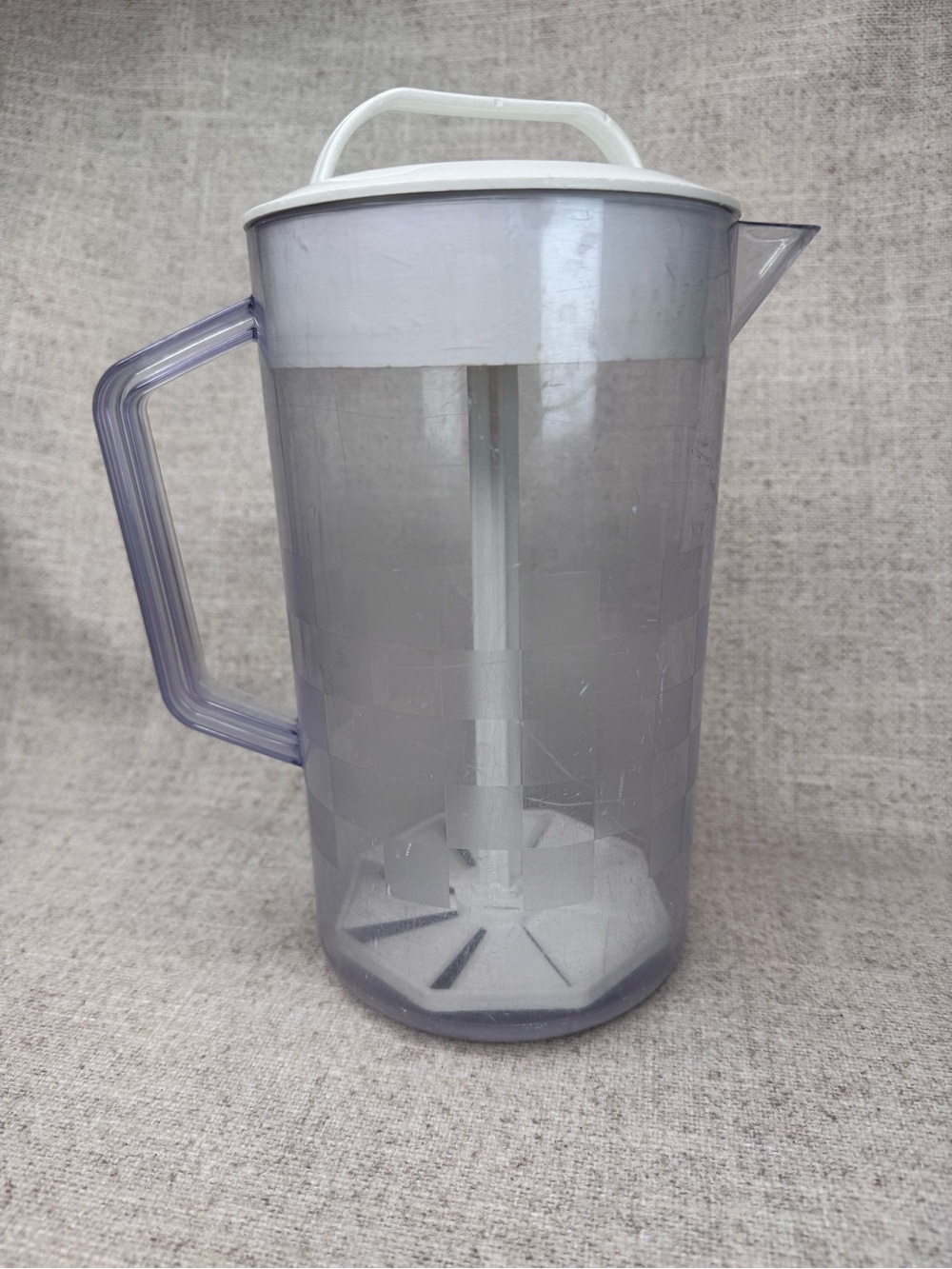 The Pampered Chef 2 QT Quick Stir N Mix Pitcher jug drink container
